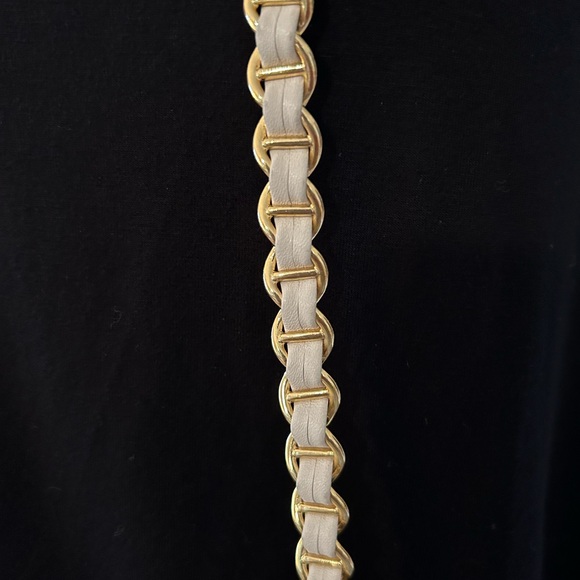 Nine West Handbag - Picture 3 of 11